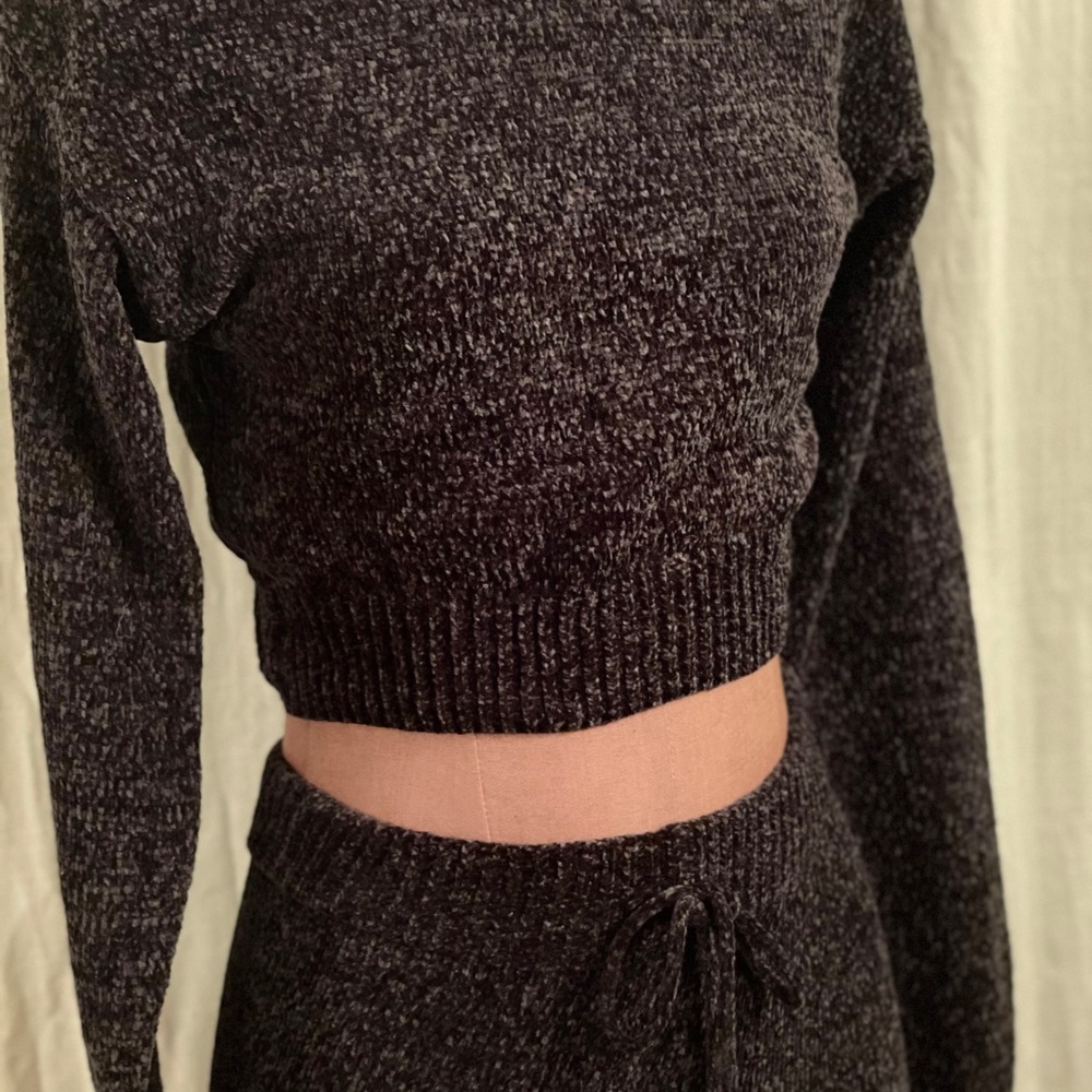 Long sleeve crop top & legging knitted lounge set
